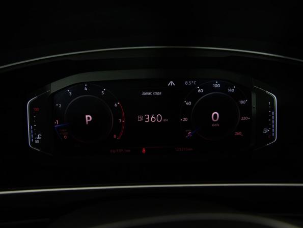 Volkswagen Tiguan II с пробегом 2019 года, цена 2 699 000 рублей, 124816 км, внедорожник, Автокод Объявления