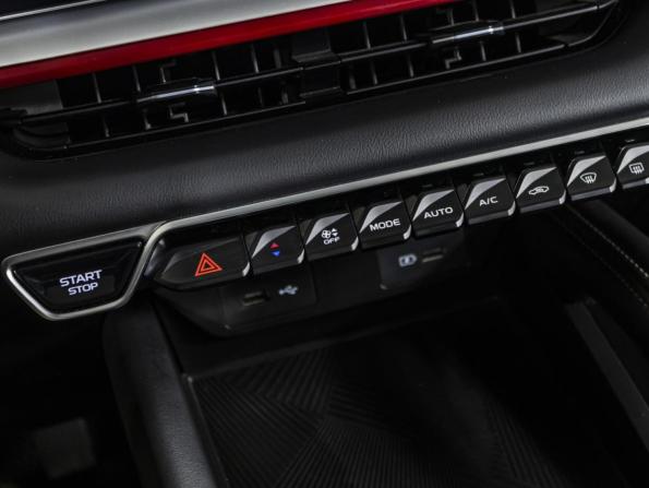 Geely Coolray I Рестайлинг с пробегом 2023 года, цена 2 198 000 рублей, 31635 км, внедорожник, Автокод Объявления
