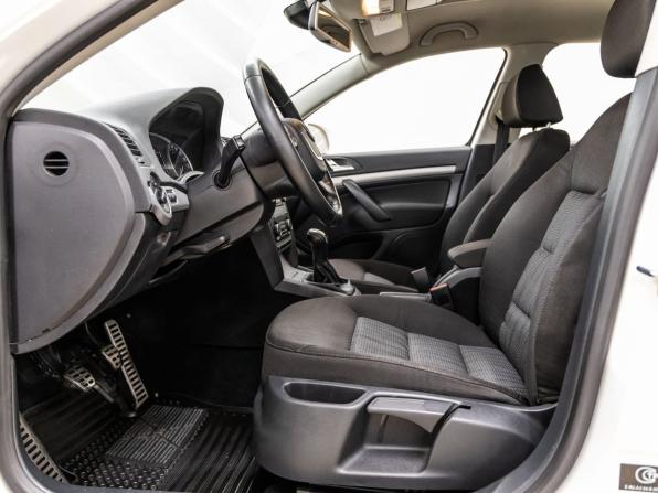 Skoda Octavia II (A5) Рестайлинг с пробегом 2012 года, цена 1 048 000 рублей, 179294 км, лифтбек, Автокод Объявления