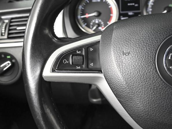 Skoda Rapid I с пробегом 2016 года, цена 1 239 000 рублей, 183372 км, лифтбек, Автокод Объявления
