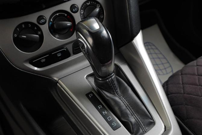 Ford Focus III с пробегом 2013 года, цена 829 000 рублей, 217500 км, седан, Автокод Объявления