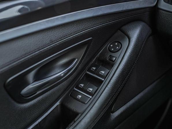 BMW 5 серии VI (F10/F11/F07) Рестайлинг с пробегом 2013 года, цена 1 635 000 рублей, 169953 км, универсал, Автокод Объявления