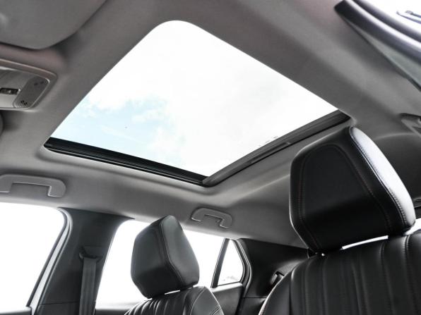 Peugeot 2008 II с пробегом 2021 года, цена 1 919 000 рублей, 13598 км, внедорожник, Автокод Объявления