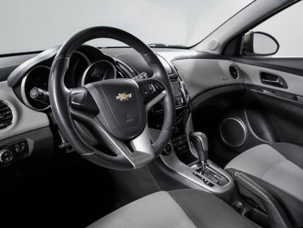 Chevrolet Cruze I Рестайлинг с пробегом 2013 года, цена 900 000 рублей, 80992 км, хэтчбек, Автокод Объявления