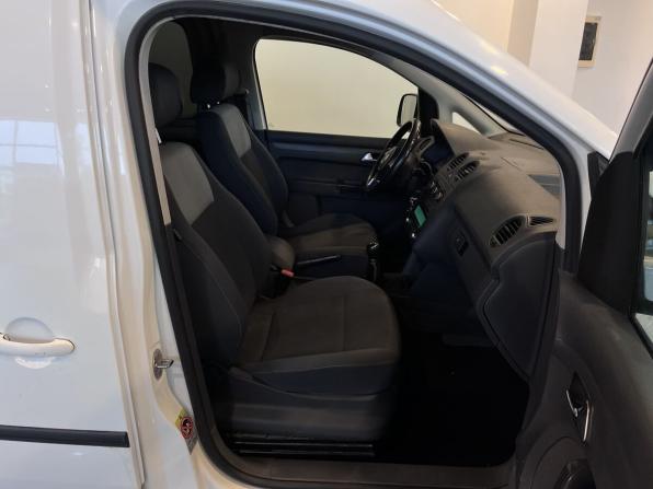 Volkswagen Caddy III Рестайлинг с пробегом 2012 года, цена 750 000 рублей, 265672 км, компактвэн, Автокод Объявления