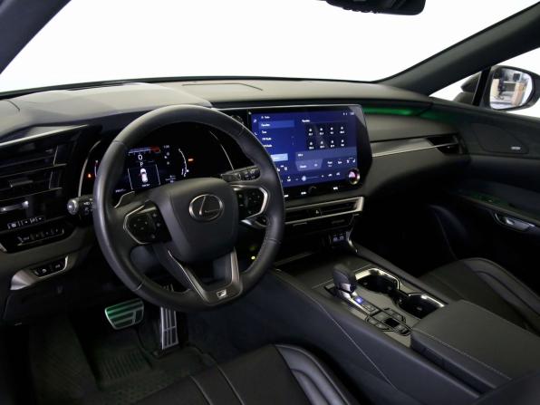 Lexus RX V с пробегом 2023 года, цена 7 750 000 рублей, 39600 км, внедорожник, Автокод Объявления