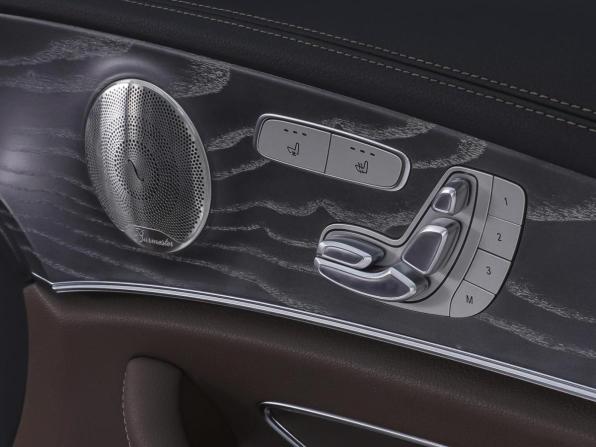 Mercedes-Benz E-Класс V (W213 S213 C238) Рестайлинг с пробегом 2022 года, цена 5 990 000 рублей, 48381 км, седан, Автокод Объявления