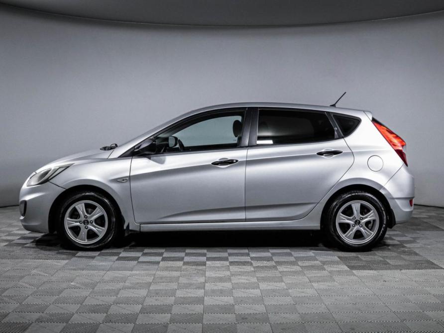 Hyundai Solaris I Москва  - изображение 8