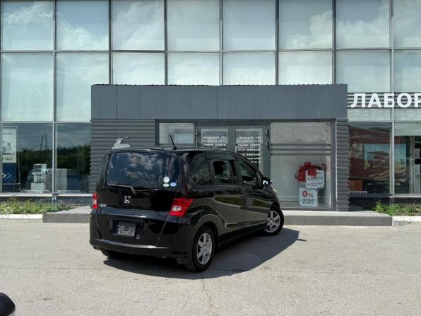 Honda Freed I с пробегом 2009 года, цена 930 000 рублей, 167001 км, компактвэн, Автокод Объявления