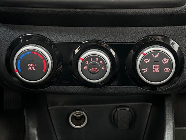 Kia Rio III Рестайлинг с пробегом 2015 года, цена 820 000 рублей, 231430 км, седан, Автокод Объявления
