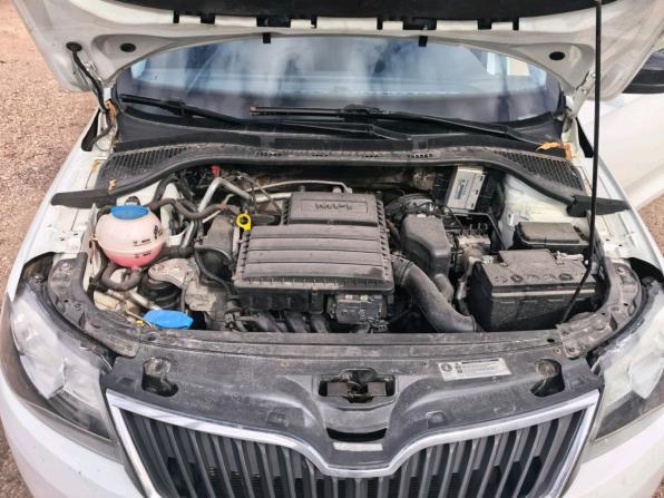Skoda Rapid I с пробегом 2016 года, цена 950 000 рублей, 177555 км, лифтбек, Автокод Объявления