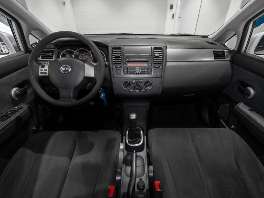 Nissan Tiida I Москва  - изображение 8