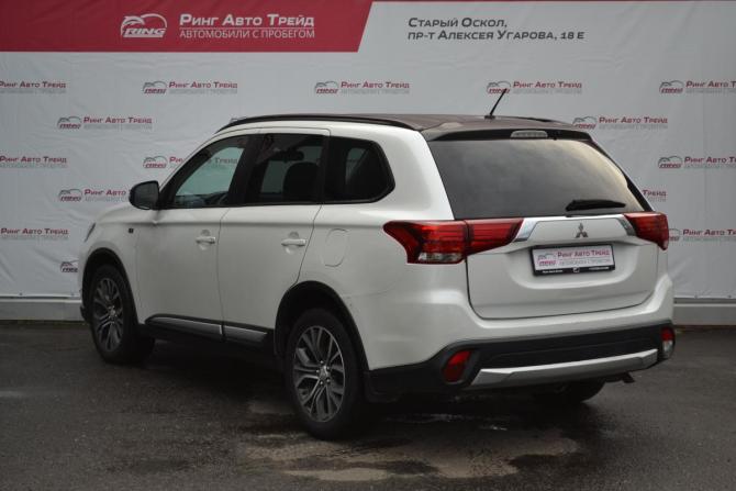 Mitsubishi Outlander III Рестайлинг 2 с пробегом 2016 года, цена 1 700 000 рублей, 229189 км, внедорожник, Автокод Объявления