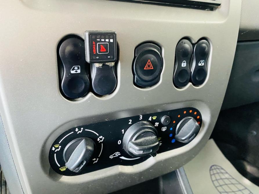 Renault Sandero I Миасс  - изображение 16