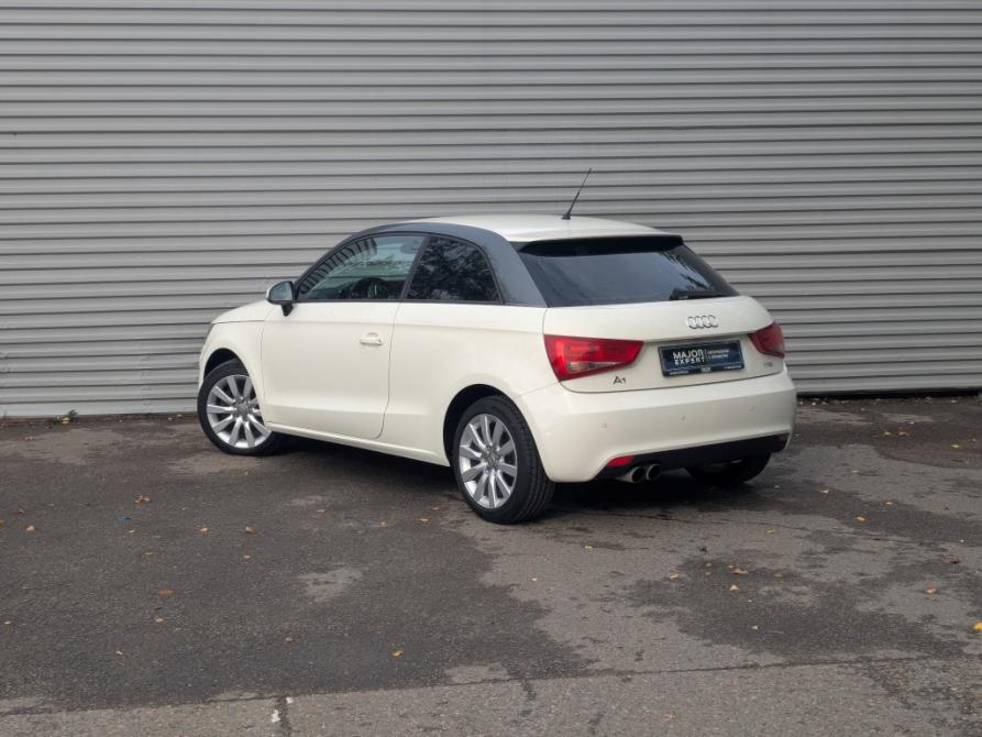 Audi A1 I (8X) Москва  - изображение 15