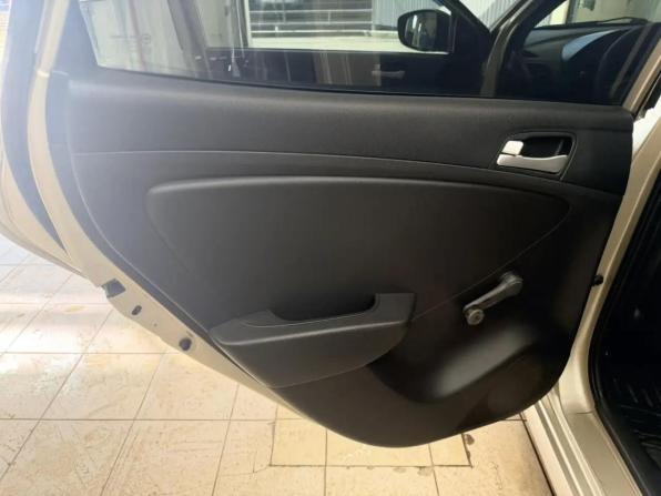 Hyundai Solaris I с пробегом 2013 года, цена 730 000 рублей, 130710 км, седан, Автокод Объявления