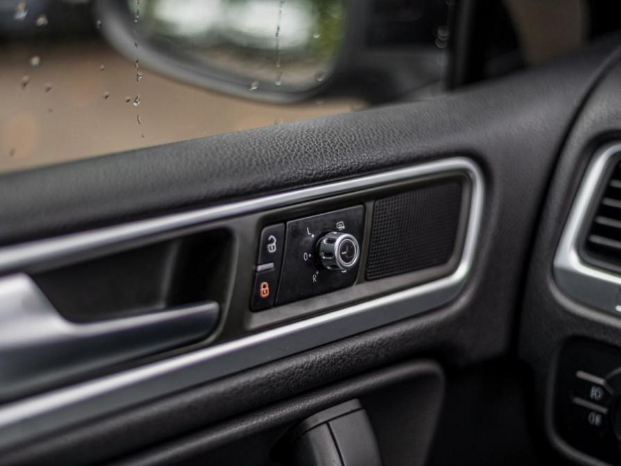 Volkswagen Touareg II Санкт-Петербург  - изображение 12
