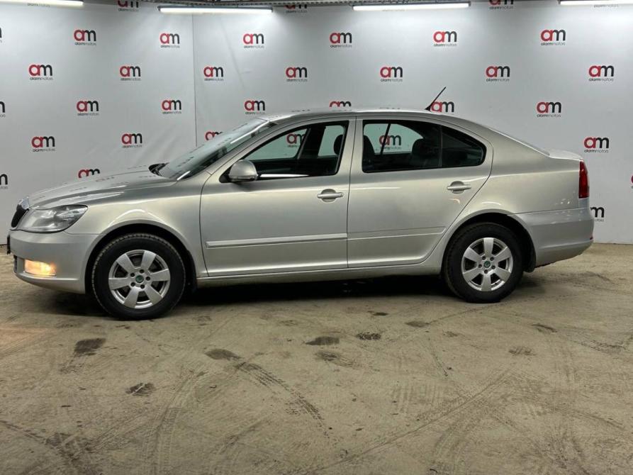 Skoda Octavia II (A5) Рестайлинг Санкт-Петербург  - изображение 7