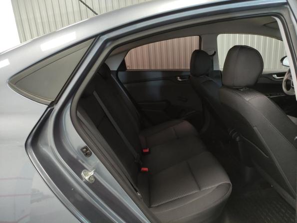 Hyundai Solaris II с пробегом 2017 года, цена 1 299 000 рублей, 96571 км, седан, Автокод Объявления