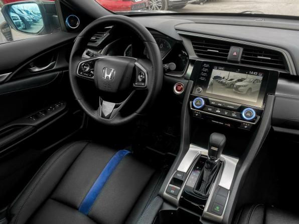 Honda Civic X с пробегом 2018 года, цена 1 849 000 рублей, 98823 км, хэтчбек, Автокод Объявления