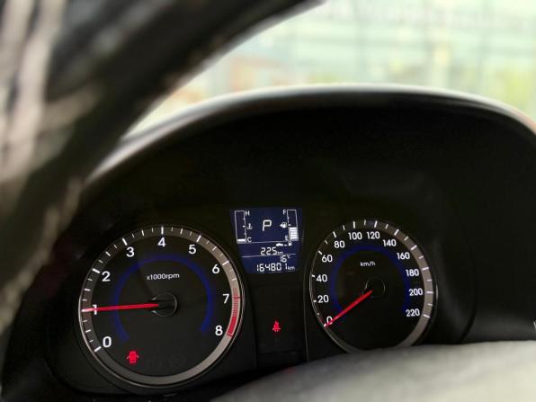 Hyundai Solaris I Рестайлинг с пробегом 2014 года, цена 1 080 000 рублей, 165000 км, седан, Автокод Объявления