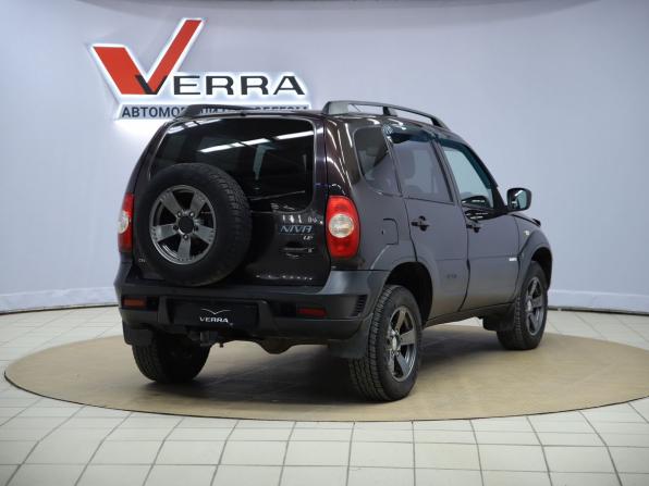 Chevrolet Niva I Рестайлинг с пробегом 2017 года, цена 660 000 рублей, 139786 км, внедорожник, Автокод Объявления