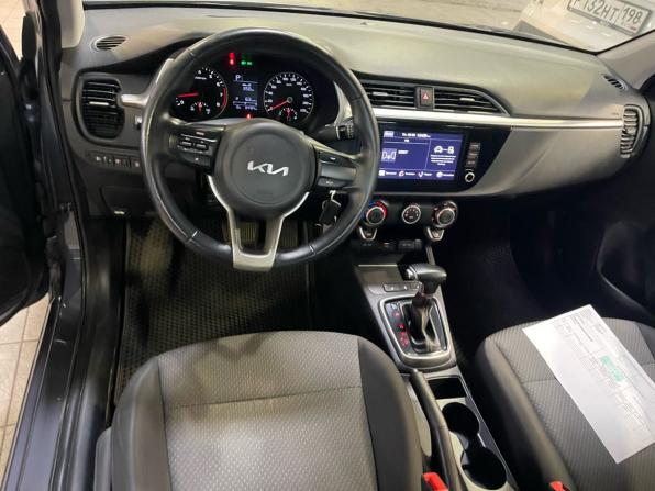 Kia Rio IV Рестайлинг с пробегом 2021 года, цена 1 550 000 рублей, 84484 км, седан, Автокод Объявления