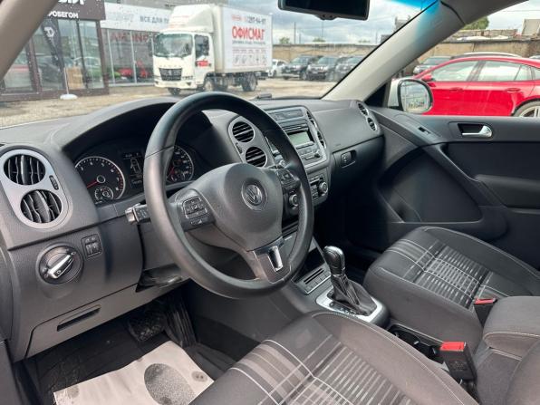 Volkswagen Tiguan I Рестайлинг с пробегом 2015 года, цена 1 580 000 рублей, 179243 км, внедорожник, Автокод Объявления