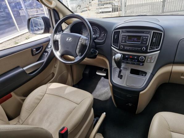 Hyundai H-1 II Рестайлинг 2 с пробегом 2019 года, цена 3 159 000 рублей, 97017 км, минивэн, Автокод Объявления