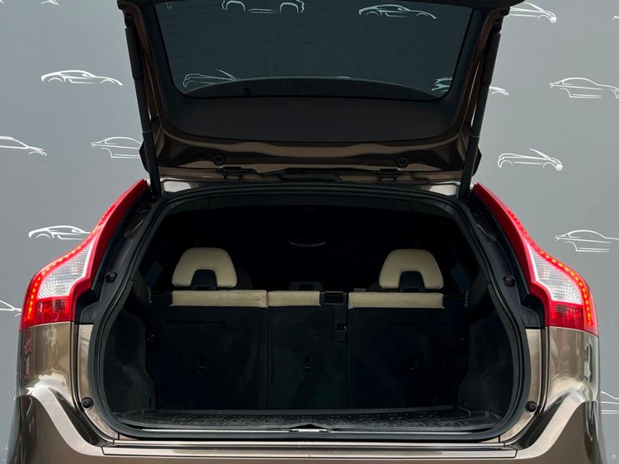 Volvo XC60 I Рестайлинг Санкт-Петербург  - изображение 13