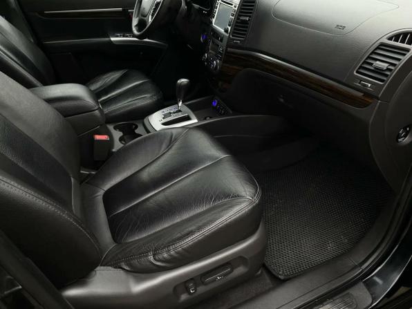 Hyundai Santa Fe II Рестайлинг с пробегом 2010 года, цена 1 250 000 рублей, 179292 км, внедорожник, Автокод Объявления