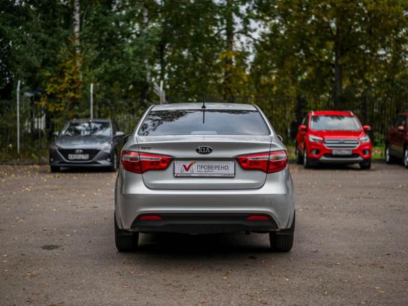 Kia Rio III Рестайлинг с пробегом 2015 года, цена 944 000 рублей, 127288 км, седан, Автокод Объявления