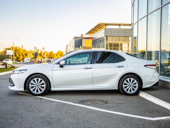 Toyota Camry VIII (XV70) с пробегом 2019 года, цена 2 898 000 рублей, 60396 км, седан, Автокод Объявления