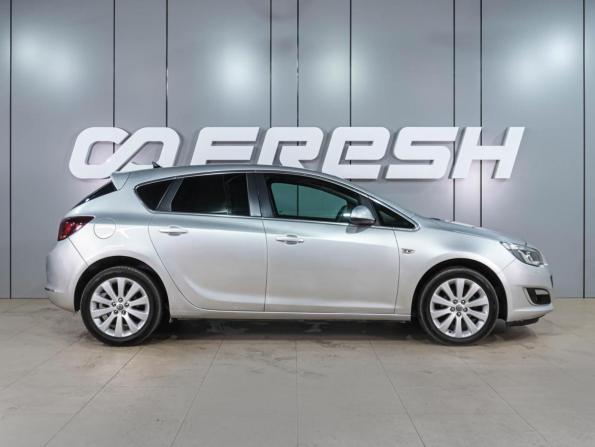 Opel Astra J Рестайлинг с пробегом 2014 года, цена 957 000 рублей, 173112 км, хэтчбек, Автокод Объявления
