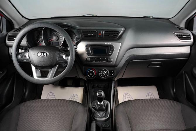 Kia Rio III с пробегом 2014 года, цена 899 000 рублей, 218000 км, седан, Автокод Объявления