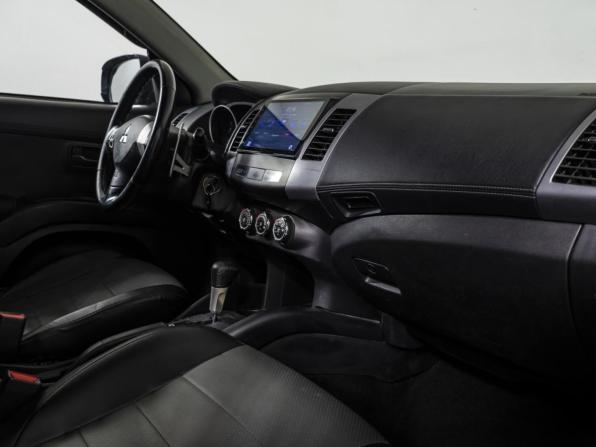 Mitsubishi Outlander II Рестайлинг с пробегом 2010 года, цена 899 000 рублей, 340642 км, внедорожник, Автокод Объявления