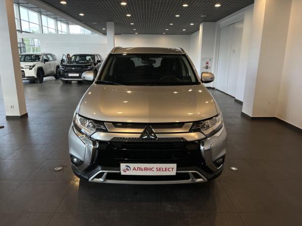 Mitsubishi Outlander III Рестайлинг 3 с пробегом 2019 года, цена 2 499 000 рублей, 67624 км, внедорожник, Автокод Объявления