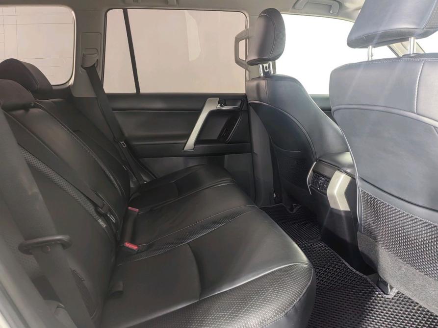 Toyota Land Cruiser Prado 150 Series Рестайлинг 1 Санкт-Петербург  - изображение 25