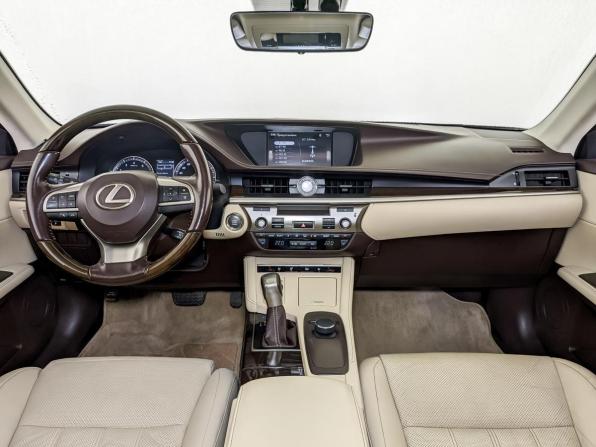 Lexus ES VI Рестайлинг с пробегом 2015 года, цена 2 640 000 рублей, 143650 км, седан, Автокод Объявления