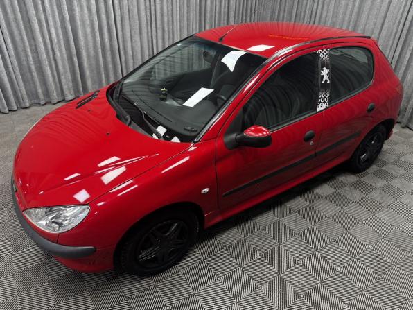 Peugeot 206 с пробегом 2006 года, цена 300 000 рублей, 198216 км, хэтчбек, Автокод Объявления