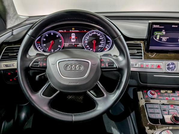 Audi A8 III (D4) Рестайлинг с пробегом 2016 года, цена 3 255 000 рублей, 90722 км, седан, Автокод Объявления