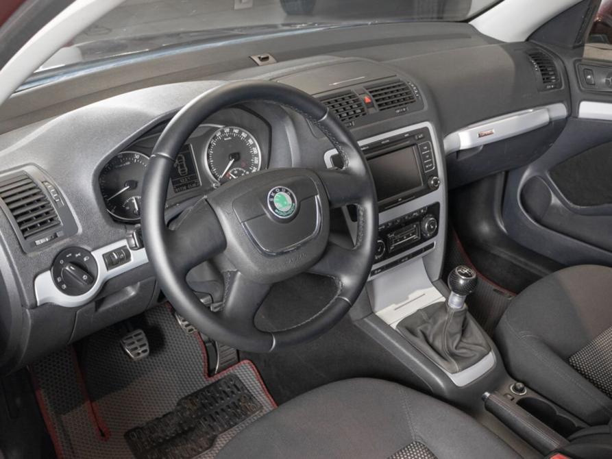 Skoda Octavia II (A5) Рестайлинг Казань  - изображение 5
