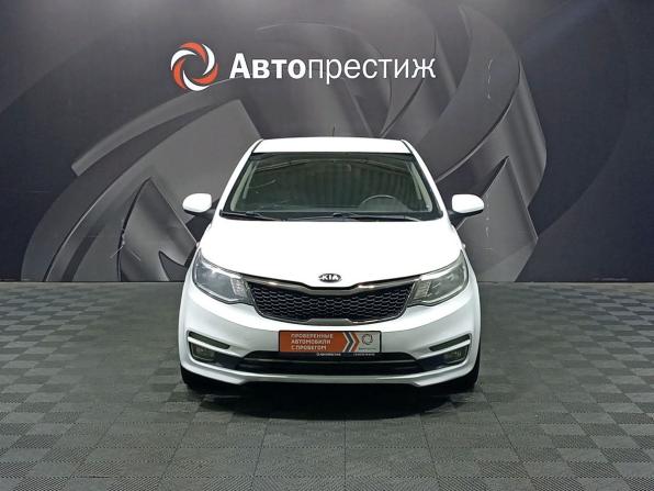 Kia Rio III Рестайлинг с пробегом 2016 года, цена 799 000 рублей, 160865 км, седан, Автокод Объявления