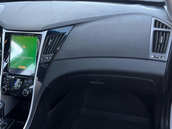Hyundai Sonata VI (YF) с пробегом 2011 года, цена 920 000 рублей, 260000 км, седан, Автокод Объявления