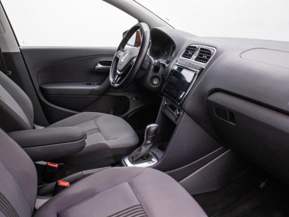 Volkswagen Polo V Рестайлинг с пробегом 2016 года, цена 990 000 рублей, 182152 км, седан, Автокод Объявления