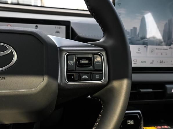 Toyota RAV4 VI (XA60) с пробегом 2026 года, цена 4 500 000 рублей, 727 км, внедорожник, Автокод Объявления