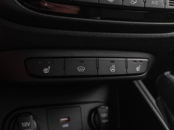 Hyundai Solaris II Рестайлинг с пробегом 2020 года, цена 1 679 000 рублей, 71178 км, седан, Автокод Объявления