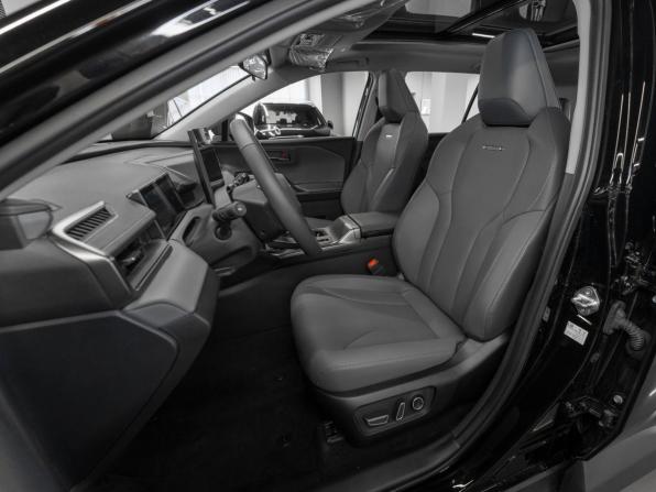 Toyota RAV4 VI (XA60) с пробегом 2026 года, цена 4 250 000 рублей, 50 км, внедорожник, Автокод Объявления