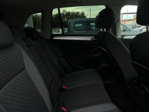 Volkswagen Tiguan II с пробегом 2018 года, цена 2 400 000 рублей, 117642 км, внедорожник, Автокод Объявления