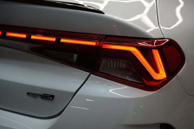 Kia K5 III с пробегом 2020 года, цена 2 655 000 рублей, 131000 км, седан, Автокод Объявления